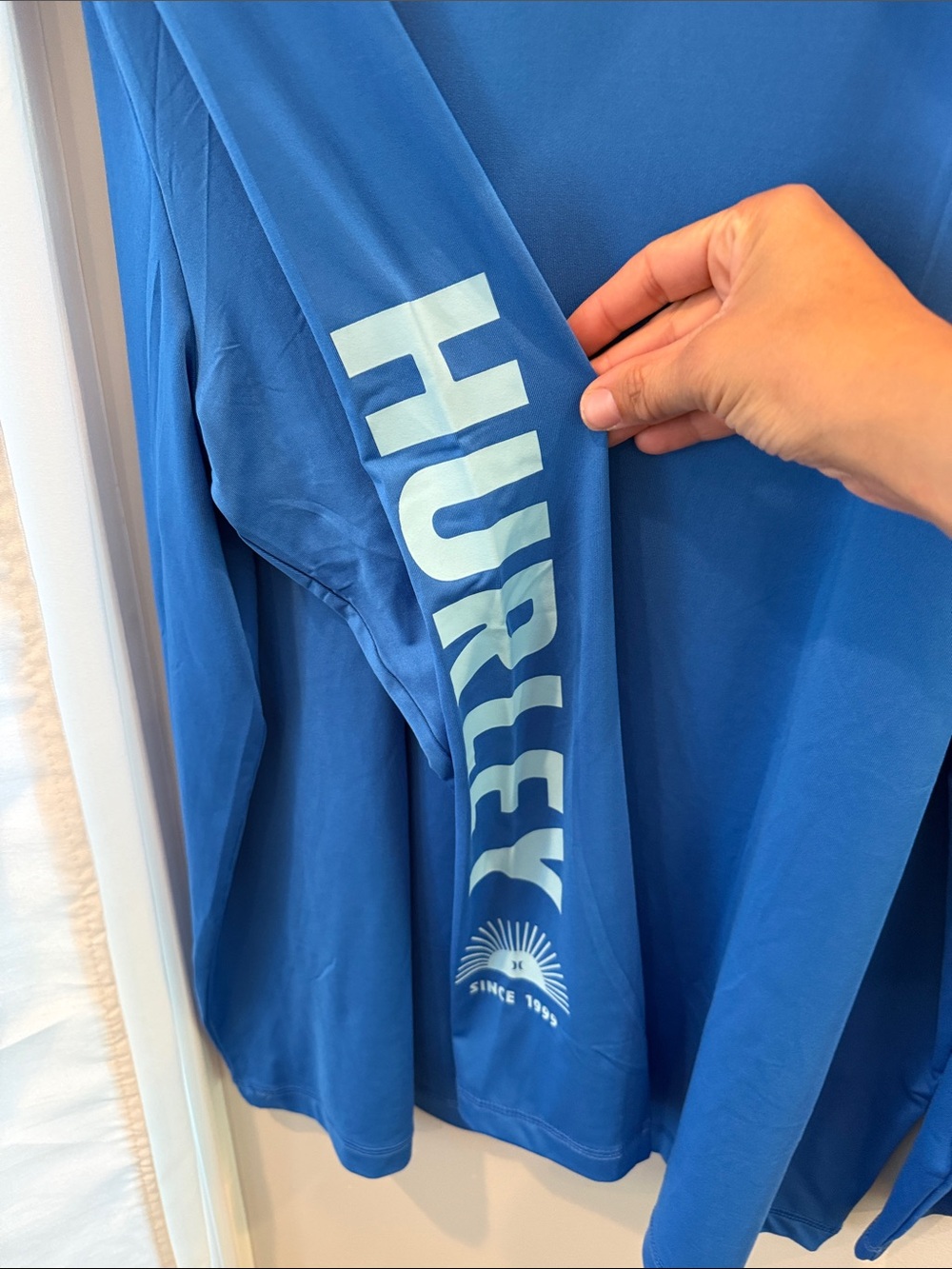 Hurley Blue Long Sleeve Hooded Sun Shirt nwot - Picture 6 of 6